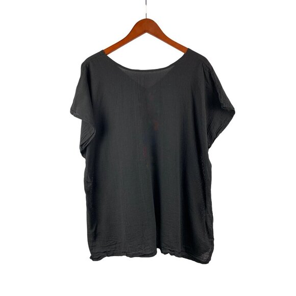 Black Short Sleeve Top With Colorful Floral Embroidery - Picture 2 of 3